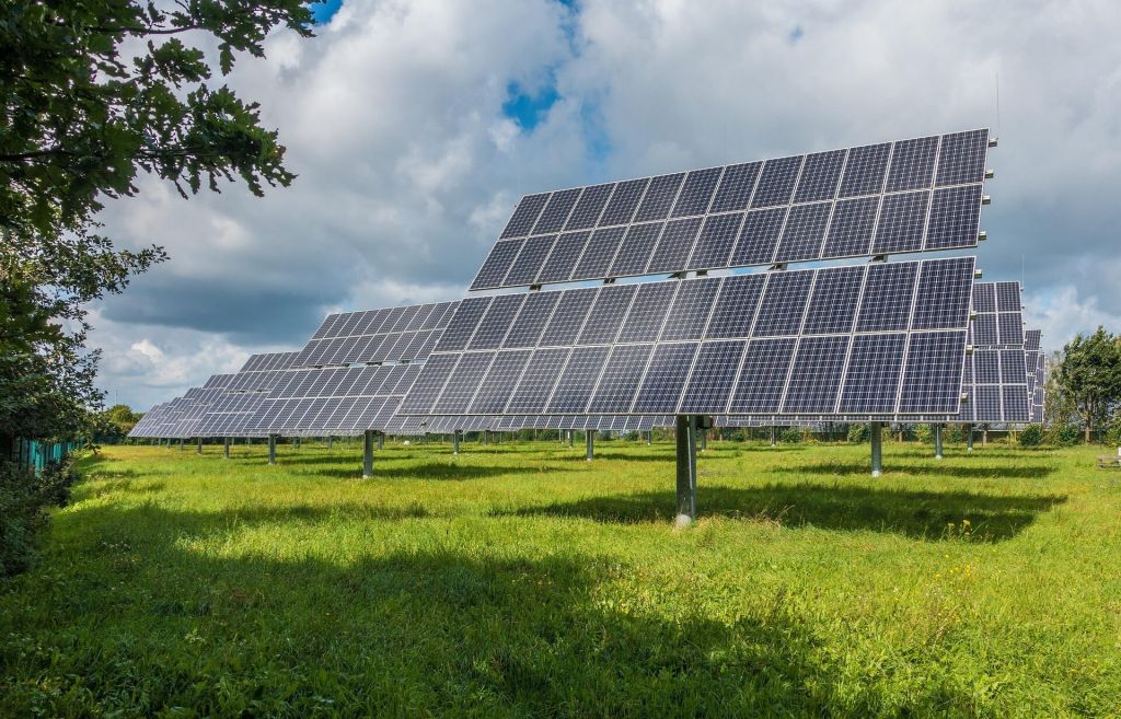 Solar-Panels-1920w Solar Farm