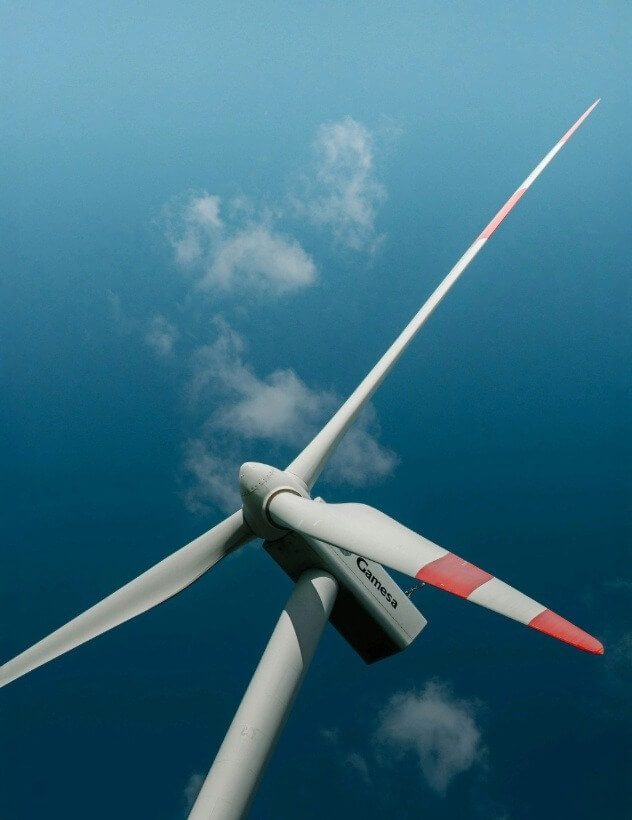 Turbine_Resized An win turbine, viewed directly underneath
